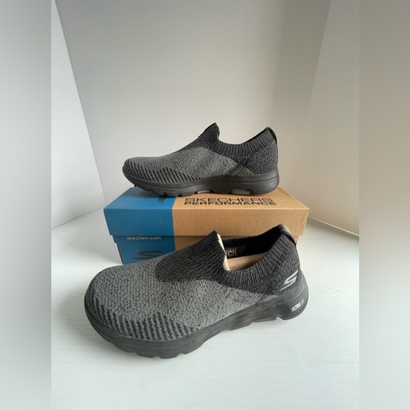 Skechers Men's GOwalk 5 - Stretch Fit Athletic Slip-On Casual Loafer. - Picture 13 of 15